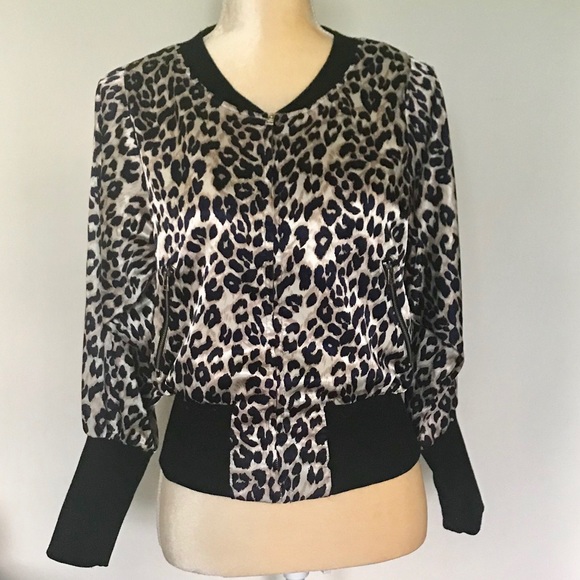๐ Shiny Leopard Print Jacket ๐ - Picture 1 of 4